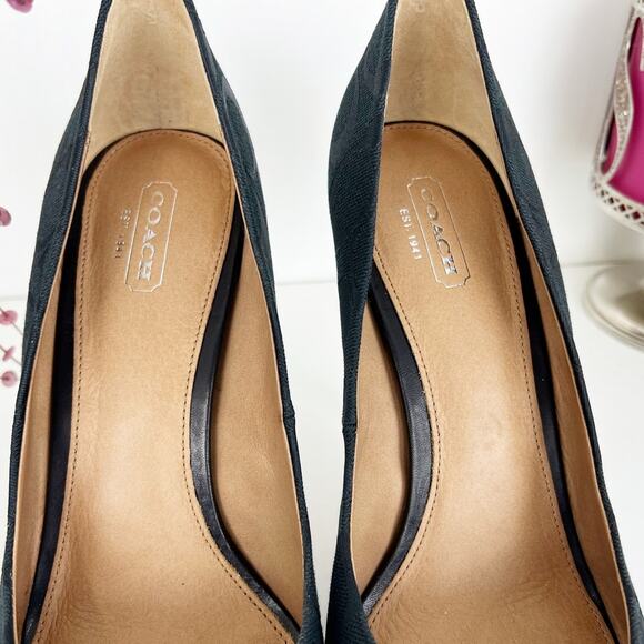 Coach NWB Caya Monogram Signature Logo Stiletto Heel Pumps Shoe Black Size 8.5 B - Picture 12 of 16